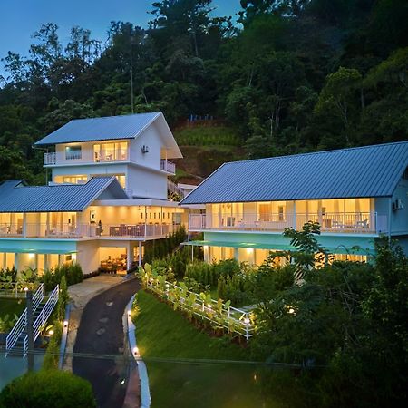 Ice Mist Pool Resort Munnar By Voye Homes Bagian luar foto