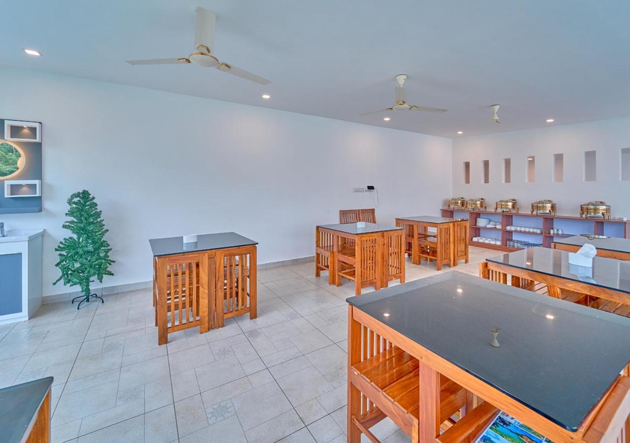 Ice Mist Pool Resort Munnar By Voye Homes Bagian luar foto