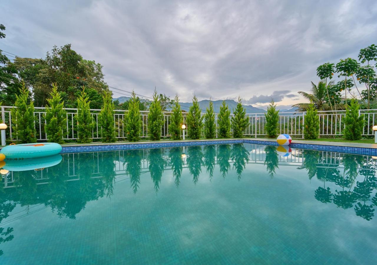 Ice Mist Pool Resort Munnar By Voye Homes Bagian luar foto